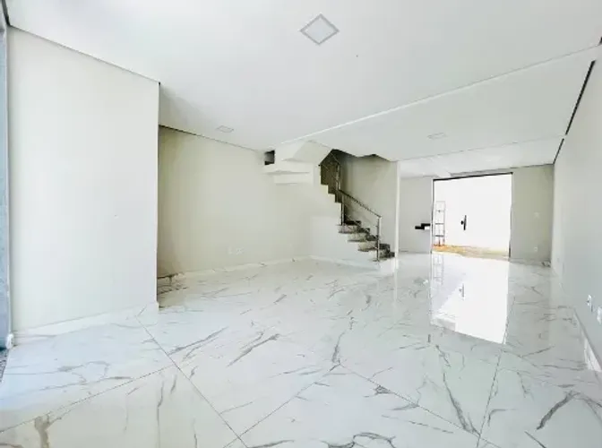 Casa com churrasqueira, 3 Quartos e 3 banheiros à Venda, 150 m² por R$ 769.900 no Bairro S