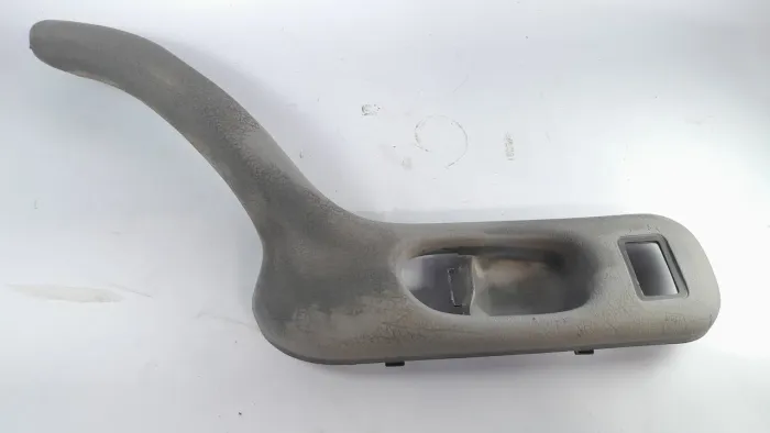 Puxador Porta Dianteira Direita Vw Gol Gti 95 A 97 Detalhe
