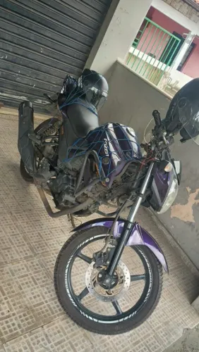 Moto para trabalho em perfeito estado nada pra fazer é vira a chave ? e andar.