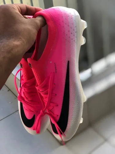 Chuteira mercurial vapor