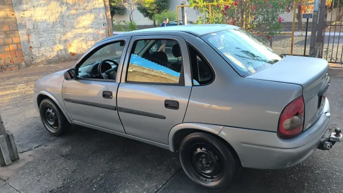 Chevrolet Corsa Sedan 1.0 MPFI 8V 71cv 4P 2003