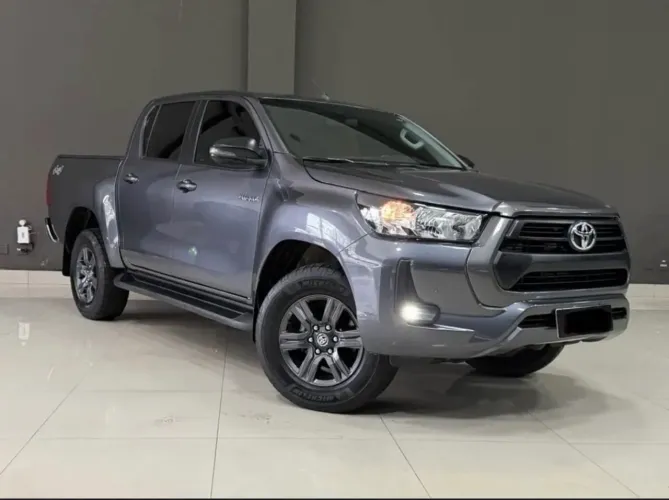 Toyota Hilux CD SR 4X4 2.8 TDI Diesel Aut. 2024