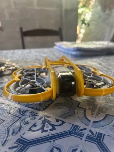 Drone DJI NEO + 2 baterias extras e hub de carregamento + caixa impressa em 3D