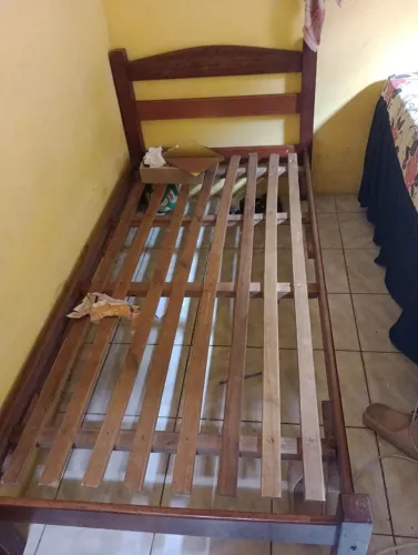 Armação de cama e fritadeira