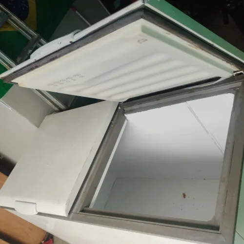 Vendo freezer duas tampas Consul 