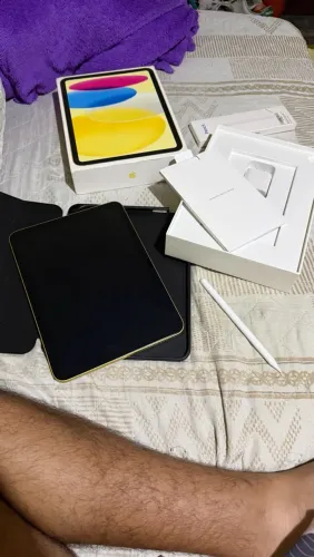 iPad 11 A16 Amarelo