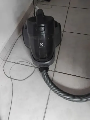 Aspirador electrolux ease c3