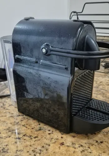 Cafeteira Nespresso Pixie 110V Completa