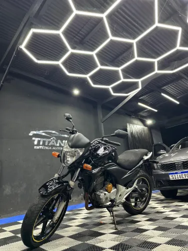 CB 300 -2014