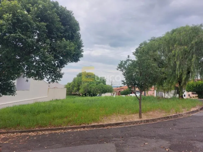 Terreno à venda no JARDIM RECANTO DOS PÁSSAROS II em Valinhos/SP
