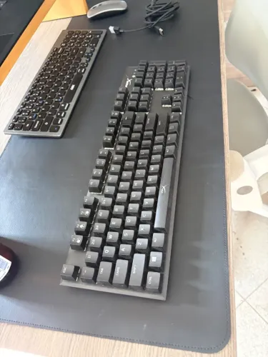 Teclado Mecânico HyperX Alloy FPS RGB, switch Kailh Silver, com cabo, layout US