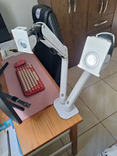 Braço articulado para 2 monitorea