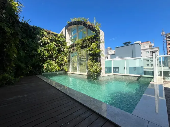Cobertura Duplex 331m² com Piscina Privativa em Meia Praia Itapema | 3 Suítes | 3 Vagas | 