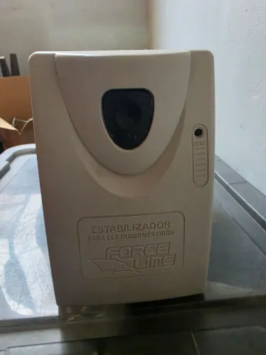 Estabilizador para eletrodomésticos Force line