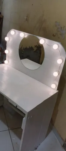 Vende se penteadeira