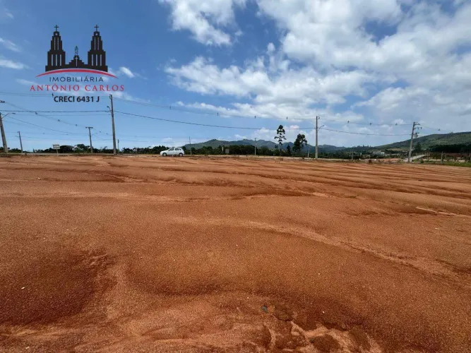 Lote Residencial 360 m² à Venda em Loteamento Nova Governador, Governador Celso Ramos