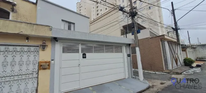 Sobrado com 3 dormitórios 2 vagas de garagens próximo do metrô Saúde