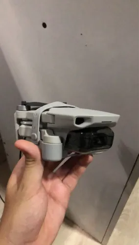 DJI Mini 2 + Case + Cartão 128GB