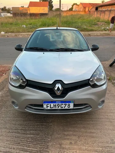Renault Clio Authentique 1.0/1.0 Hi-power 16V 3P 2014