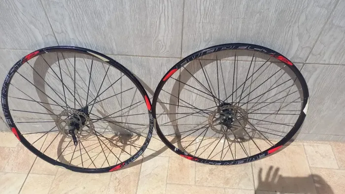 Rodas Vzan Everest XC