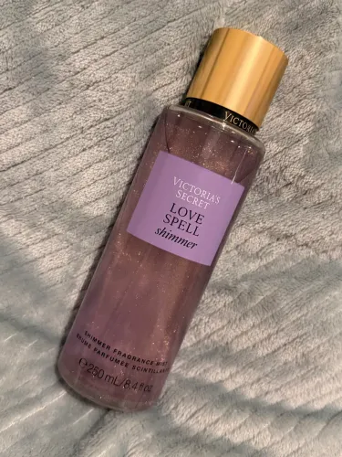 Body splash Victoria?s Secrets Love Spell Shimmer ORIGINAL