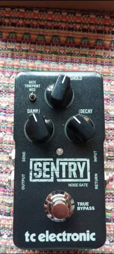 Pedal sentry noise gate