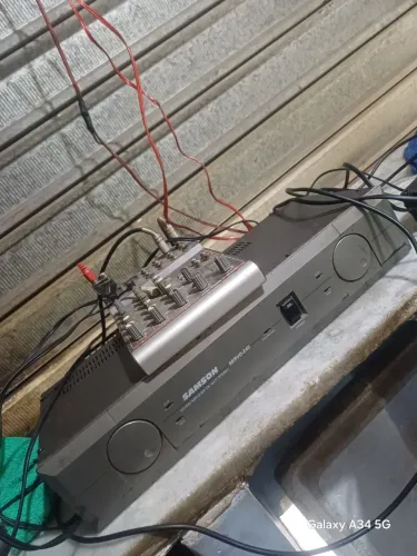 Vendo amplificador e mesa