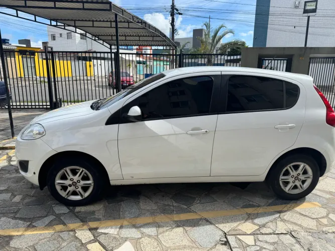 Fiat Palio Attractive 1.0 EVO Fire Flex 8V 5P 2015