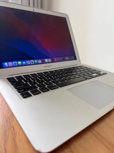 MacBook Air 13 2017 | Core i5 | 8GB RAM | SSD