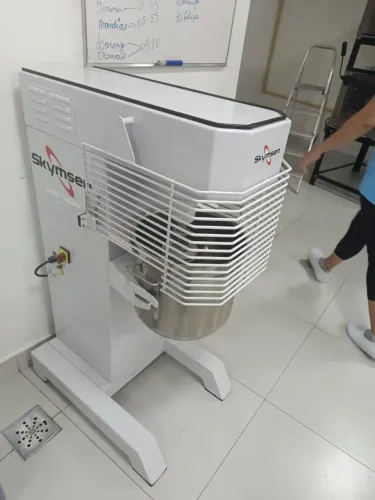 Batedeira industrial 18L