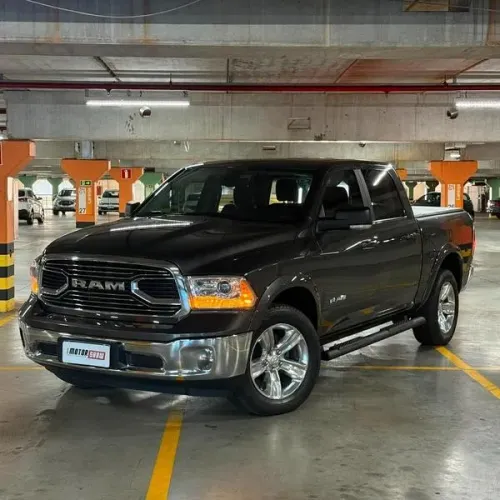 Ram Classic Laramie 5.7 V8 16V Gasolina 4X4 Aut. 2023