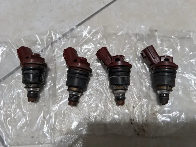 Bicos injetores nissan primera