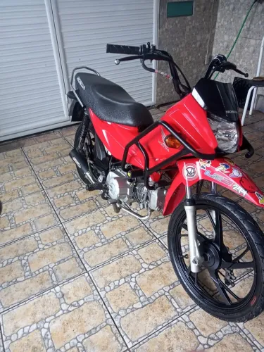 Vendo está moto em perfeito estado