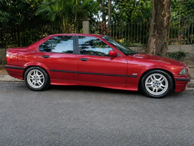 BMW 323I A 2.5 24V 1998