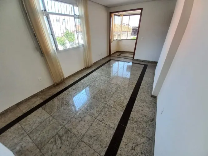 APARTAMENTO COM VARANDA