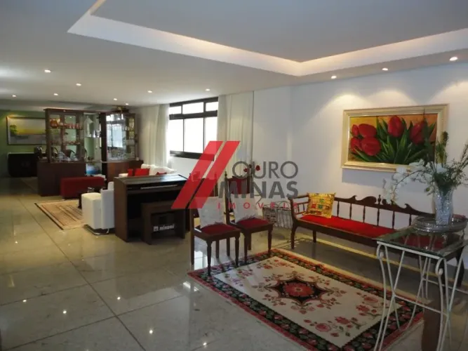 Aparamento de alto luxo 4 quartos com 6 vagas de garagem!