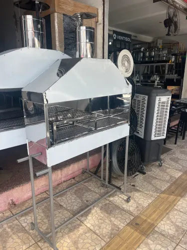 CHURRASQUEIRA PARA ESPETINHO 