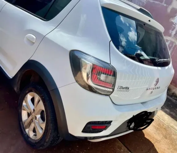 Renault Sandero Stepway Hi-power 1.6 8V 5P 2015