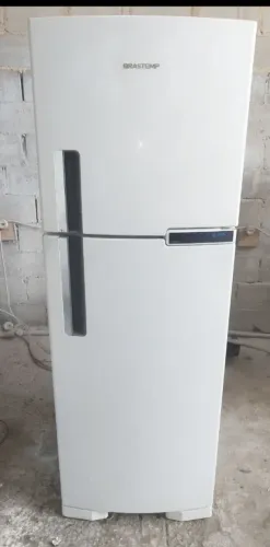 Brastemp Frost Free luz de led controle de temperatura digital com função turbo completa