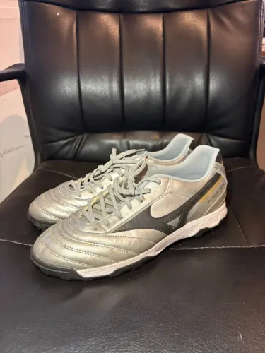 Chuteira Society Mizuno Morelia Club As Masculina Prata / Preto