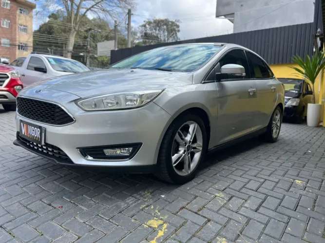 Ford Focus Fastback Se/se Plus 2.0 Flex Aut. 2016