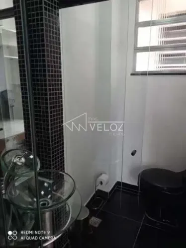 Kitnet/Conjugado : / Residencial / Centro