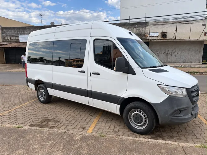 Mercedes-Benz Sprinter 416 Furgão Longo T.a. 2.2 Dies 2020
