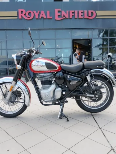 ROYAL ENFIELD @ Classic Chrome Red 350cc - 2024 - Clóvis Abreu