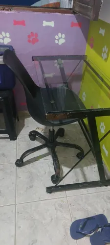 Mesa com cadeira