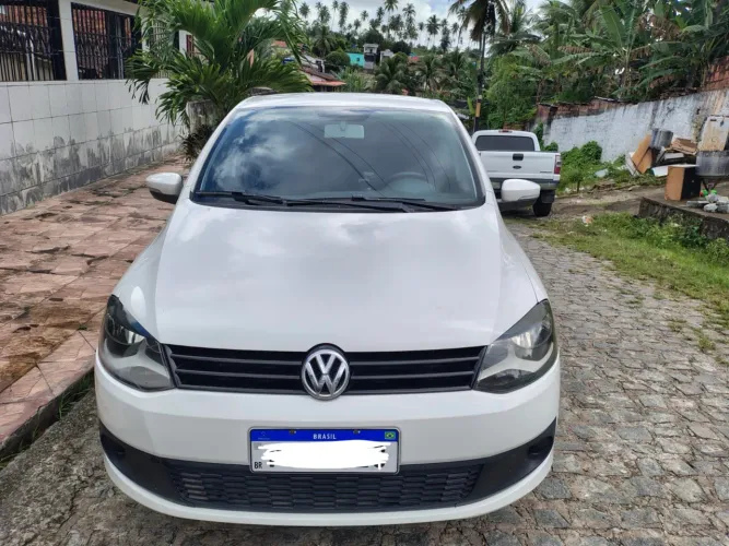 Volkswagen Fox 1.0 MI Total Flex 8V 5P 2014