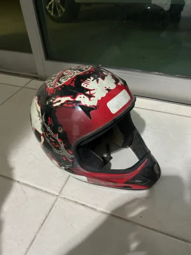 Capacete urgente pra vender hoje