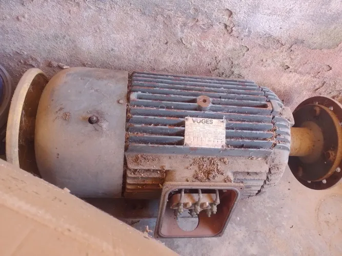 Motor trifásico 36 CV, vendo ou troco