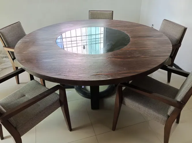 Vendo mesa redonda grande com tampão de blindex giratório
