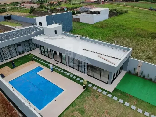 [DIREITOS] Chácara MOBILIADA com PISCINA a venda, 3 quartos (1 suíte), Vila Verde, Iguaraç